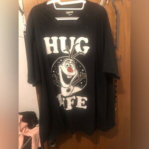 🎄Disney’s Frozen Unisex T-Shirt- 176A $15 or $13 w/offer *tee deal